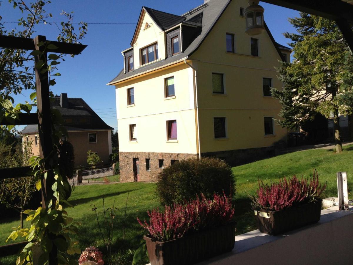 Am Balkon Des Erzgebirges Apartment Bernsbach Exterior foto